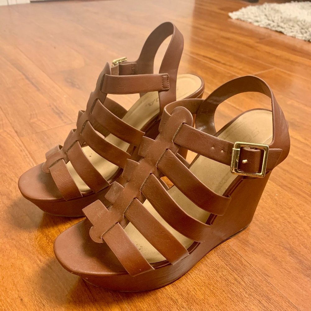 Soda Brown Wedges